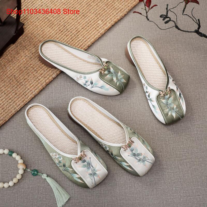 New Embroidered Slippers for H - New Ethnic Fashion 评论和价格